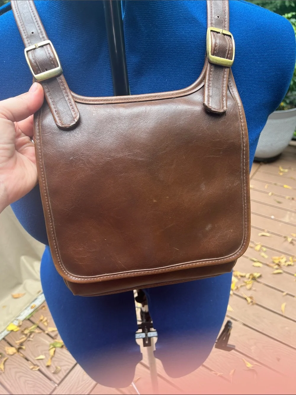 Men's Brown Leather Messenger Crossbody Bag - Classic Everyday Carry